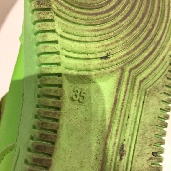 Nike shoe - Picture 8 of 8